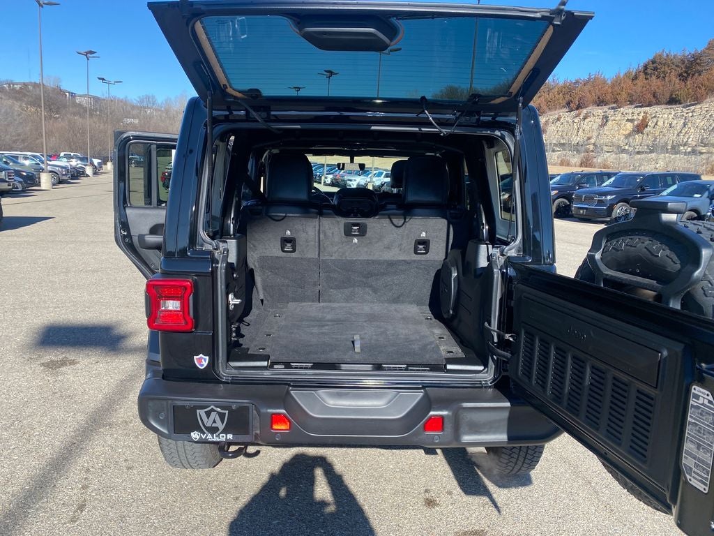 2023 Jeep Wrangler 4-Door Sahara Altitude