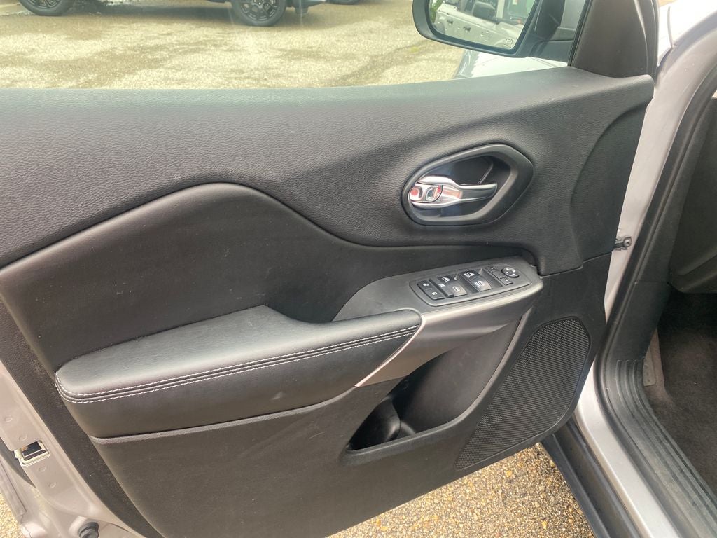 2019 Jeep Cherokee Latitude Plus FWD
