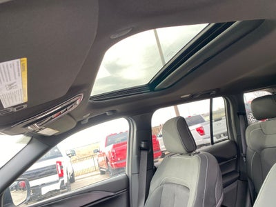 2025 Jeep Grand Cherokee GRAND CHEROKEE LAREDO X 4X4