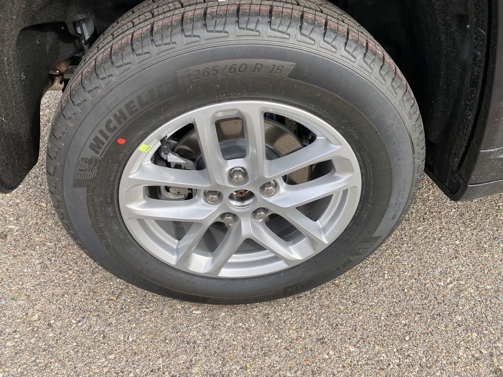 2025 Jeep Grand Cherokee GRAND CHEROKEE LAREDO X 4X4