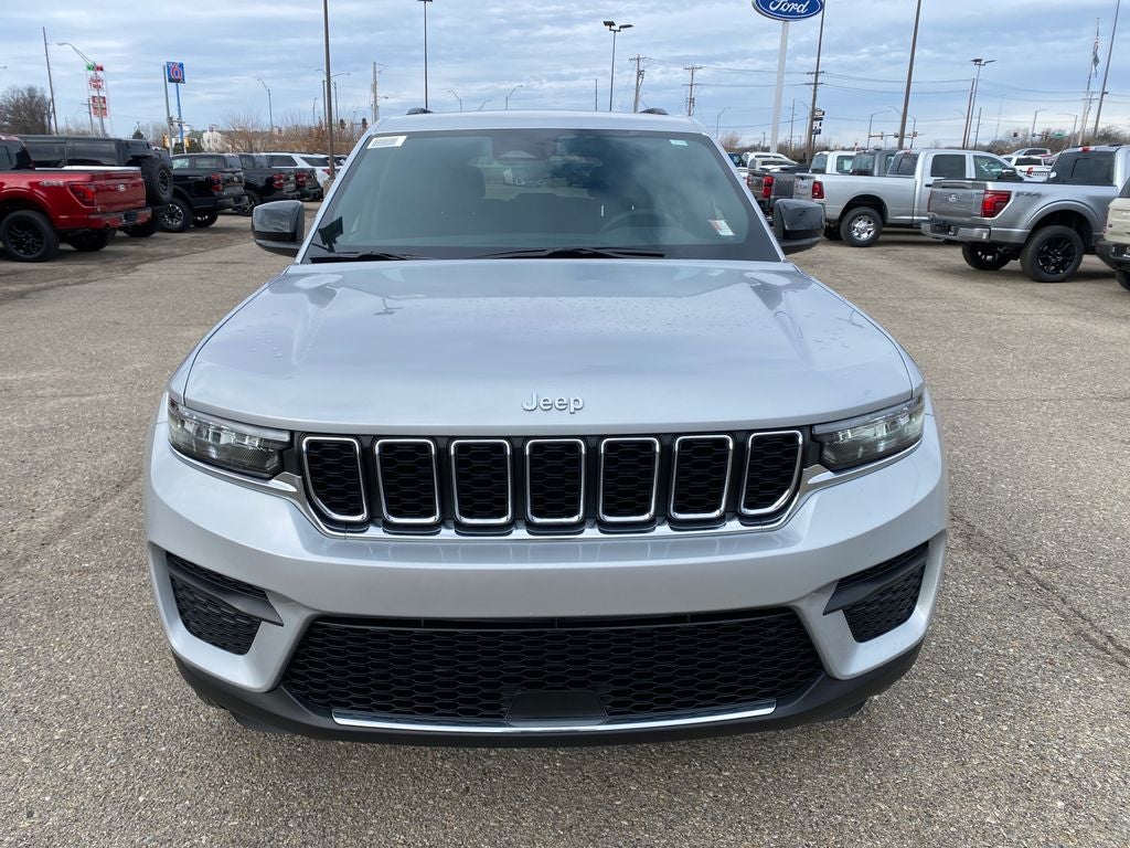 2025 Jeep Grand Cherokee GRAND CHEROKEE LAREDO X 4X4