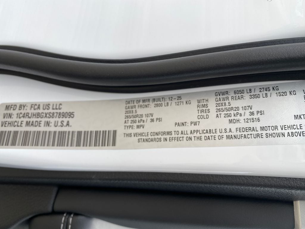 2025 Jeep Grand Cherokee GRAND CHEROKEE LIMITED 4X4