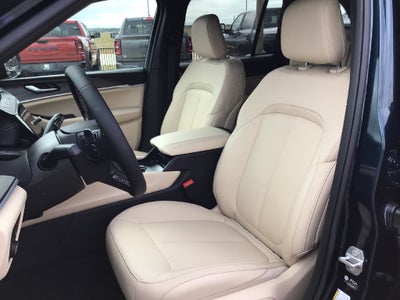 2027 Jeep Grand Cherokee GRAND CHEROKEE LIMITED 4X4