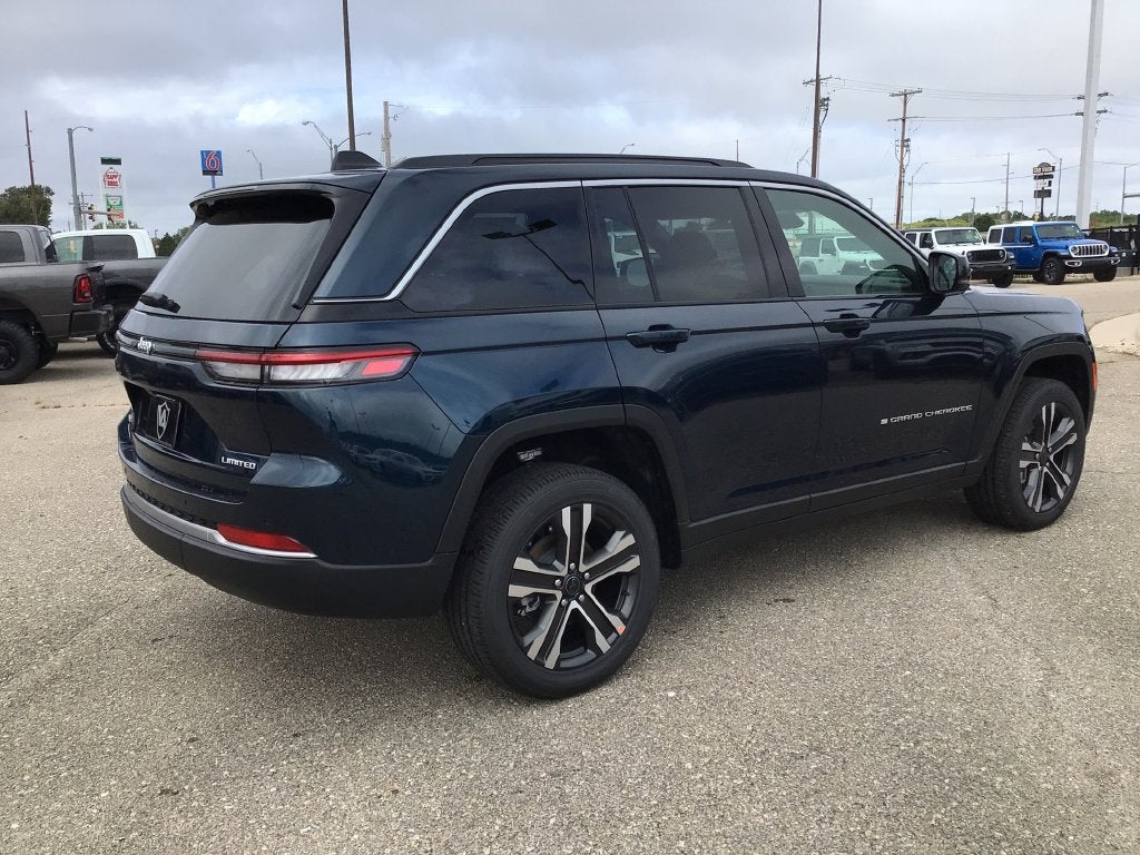 2027 Jeep Grand Cherokee GRAND CHEROKEE LIMITED 4X4