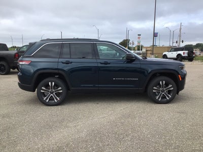 2027 Jeep Grand Cherokee GRAND CHEROKEE LIMITED 4X4