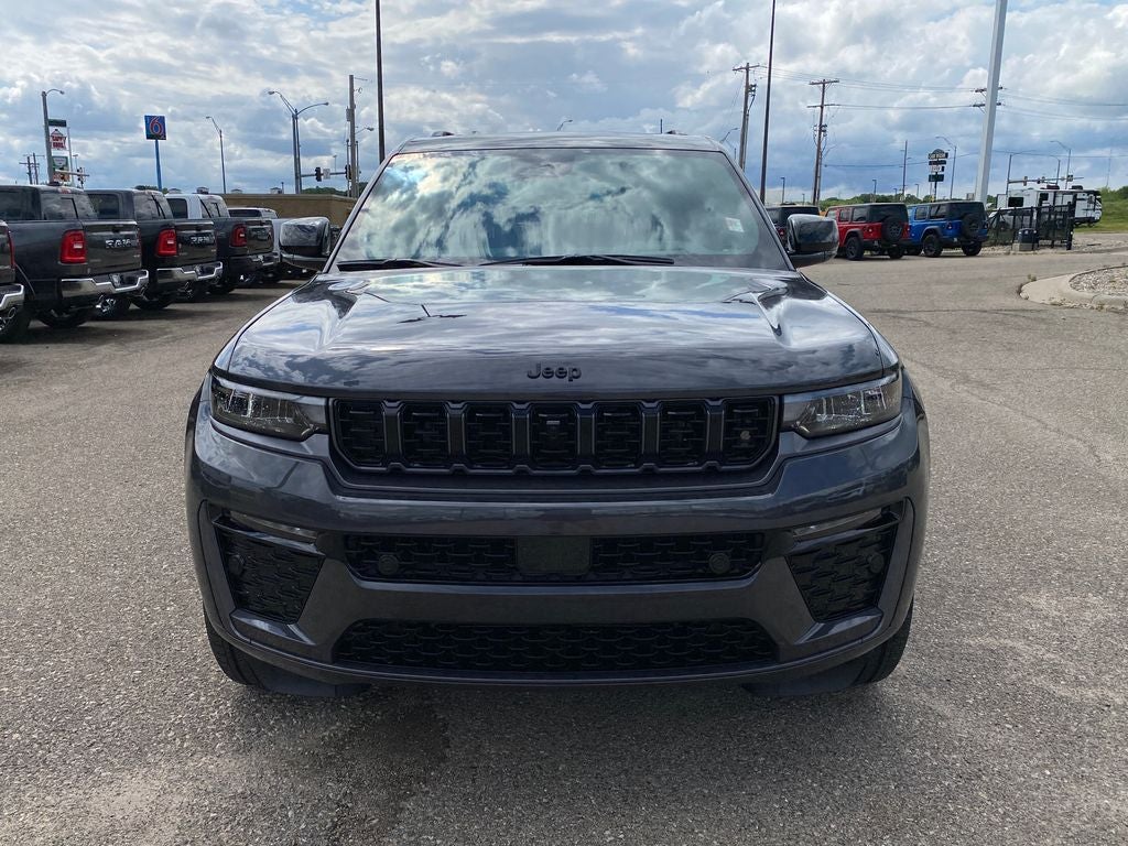 2026 Jeep Grand Cherokee GRAND CHEROKEE SUMMIT 4X4