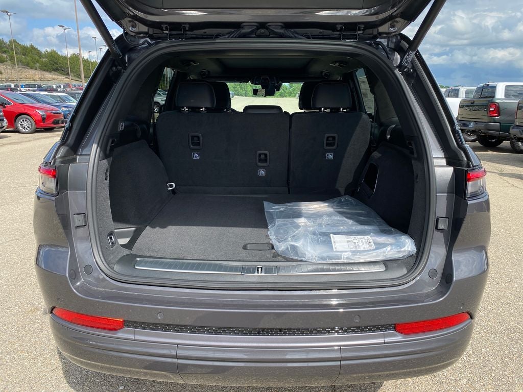 2026 Jeep Grand Cherokee GRAND CHEROKEE SUMMIT 4X4