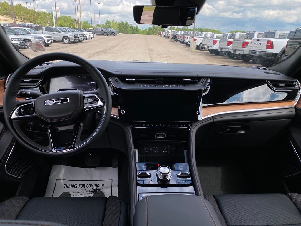 2026 Jeep Grand Cherokee GRAND CHEROKEE SUMMIT 4X4