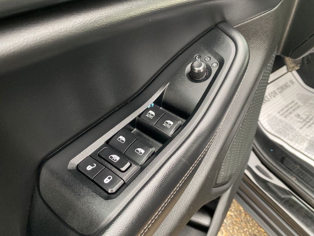 2023 Jeep Grand Cherokee L Laredo 4x4