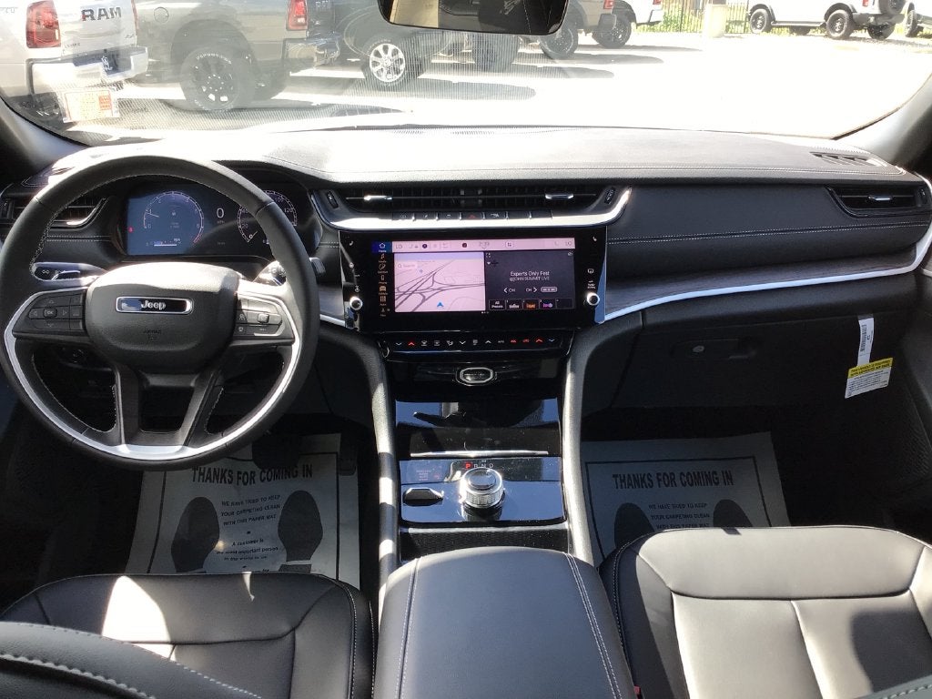 2027 Jeep Grand Cherokee GRAND CHEROKEE L LIMITED 4X4