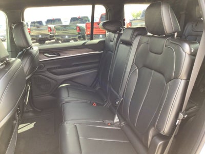 2027 Jeep Grand Cherokee GRAND CHEROKEE L LIMITED 4X4