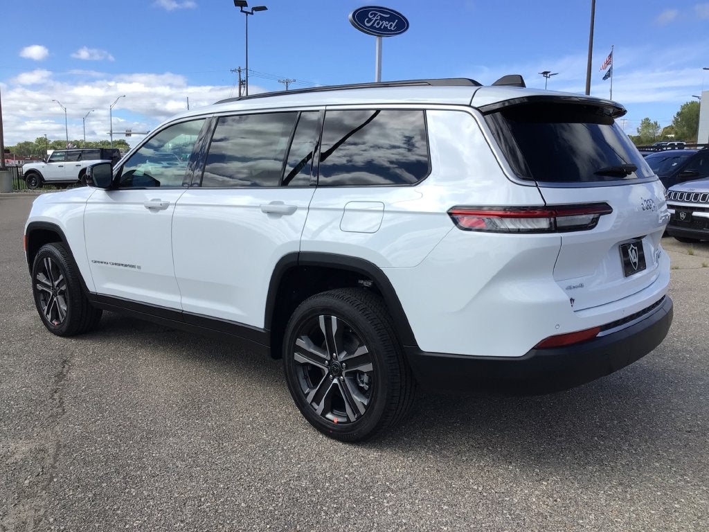 2027 Jeep Grand Cherokee GRAND CHEROKEE L LIMITED 4X4
