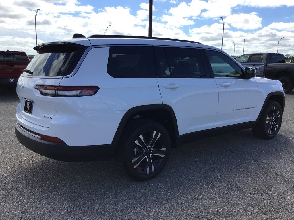 2027 Jeep Grand Cherokee GRAND CHEROKEE L LIMITED 4X4