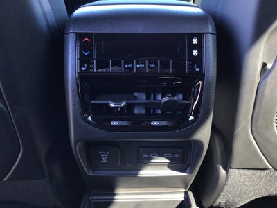2027 Jeep Grand Cherokee GRAND CHEROKEE L LIMITED RESERVE 4X4