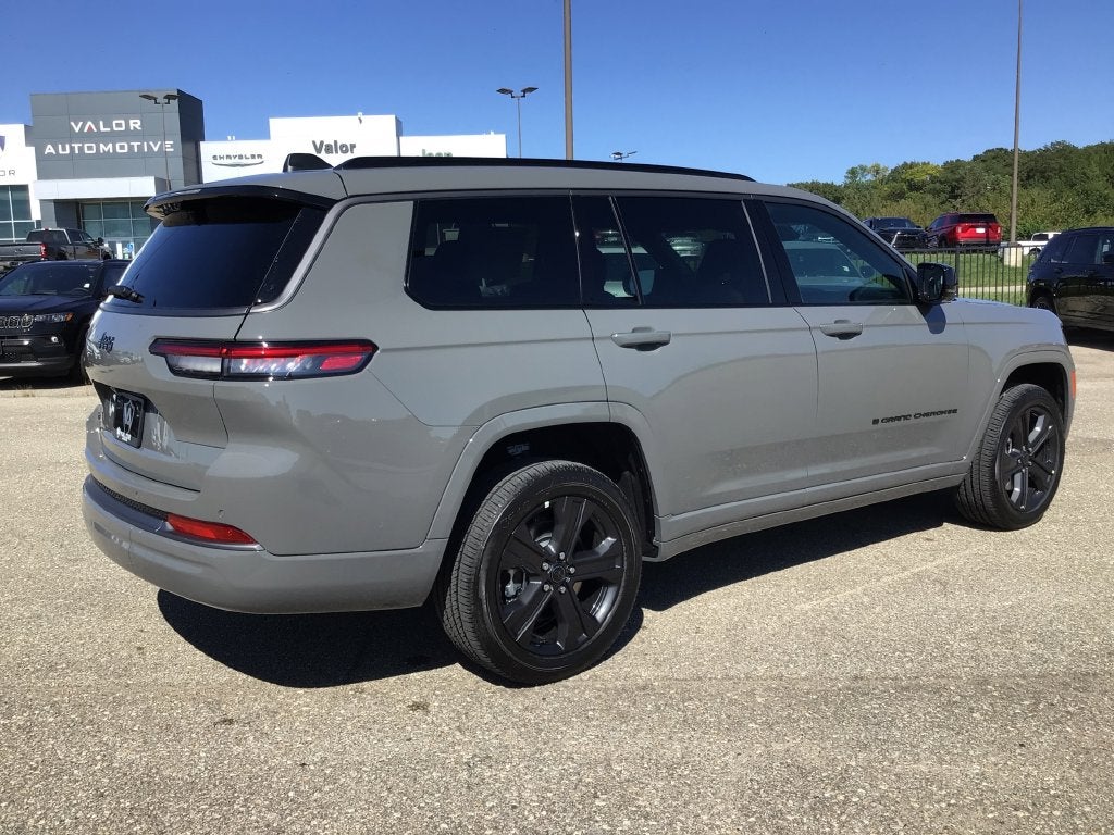 2027 Jeep Grand Cherokee GRAND CHEROKEE L LIMITED RESERVE 4X4
