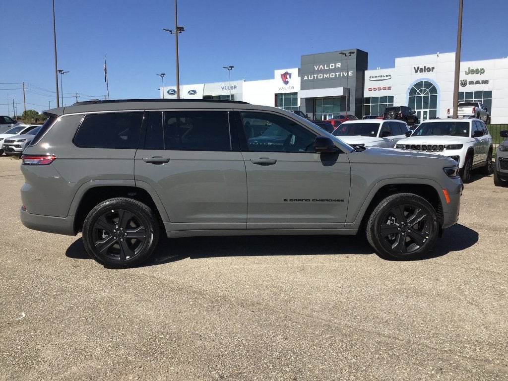 2027 Jeep Grand Cherokee GRAND CHEROKEE L LIMITED RESERVE 4X4