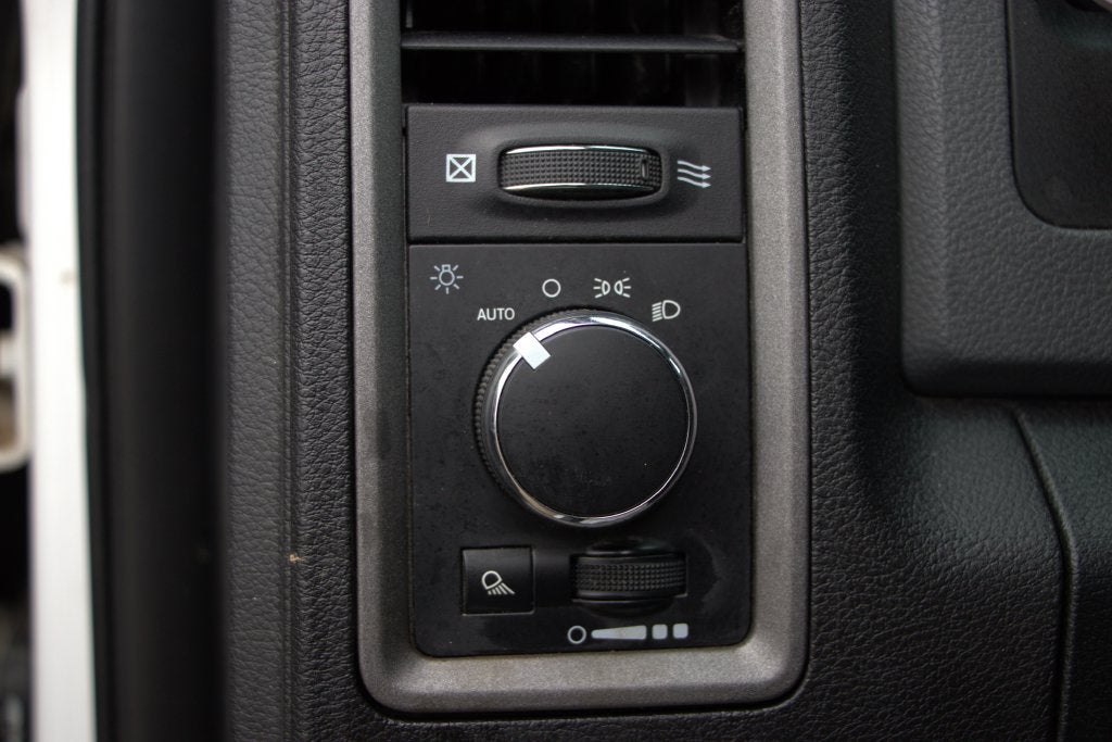 2018 RAM 1500 Tradesman Quad Cab 4x2 6'4' Box