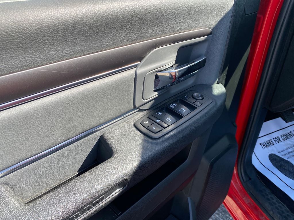 2023 RAM 1500 Classic SLT Crew Cab 4x4 5'7' Box