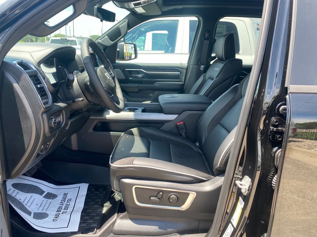2026 RAM Ram 1500 RAM 1500 LARAMIE CREW CAB 4X2 5'7' BOX