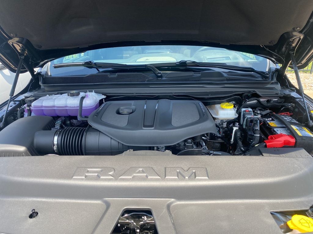 2026 RAM Ram 1500 RAM 1500 LARAMIE CREW CAB 4X2 5'7' BOX