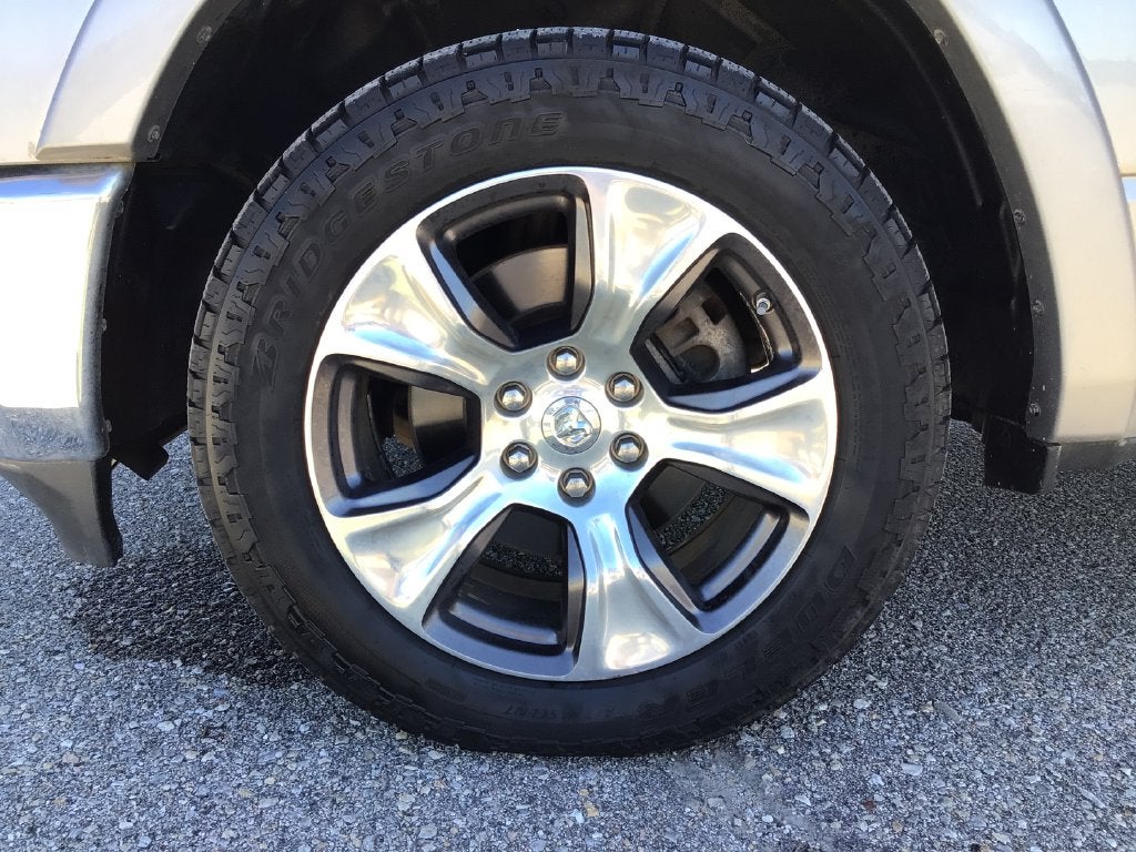 2019 RAM 1500 Laramie Crew Cab 4x2 5'7' Box