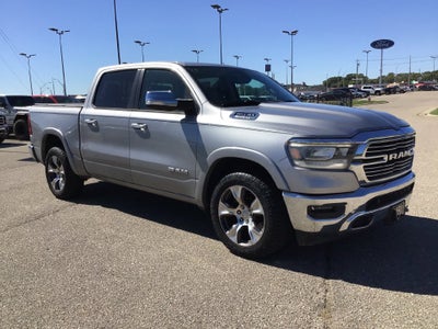 2019 RAM 1500 Laramie Crew Cab 4x2 5'7' Box