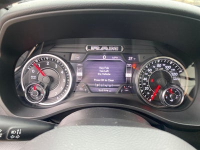 2021 RAM 1500 Big Horn Crew Cab 4x4 5'7' Box