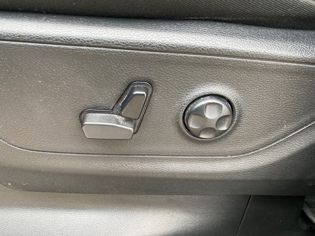 2021 RAM 1500 Big Horn Crew Cab 4x4 5'7' Box