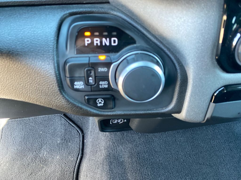 2025 RAM 1500 Tradesman Crew Cab 4x4 5'7' Box