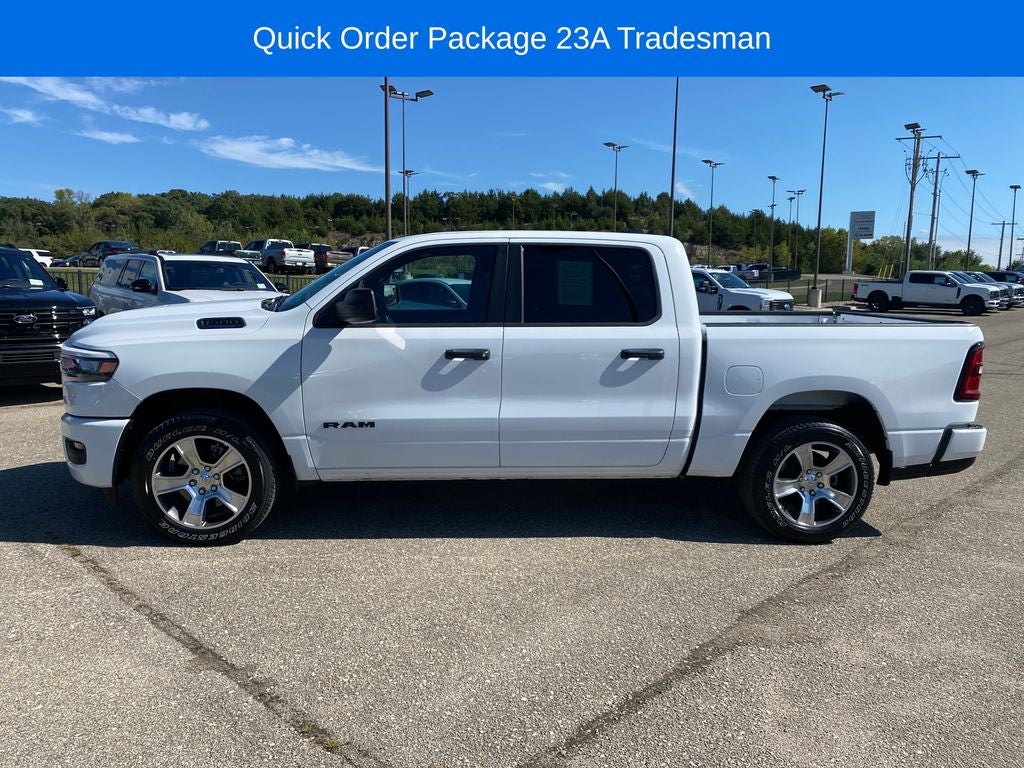2025 RAM 1500 Tradesman Crew Cab 4x4 5'7' Box