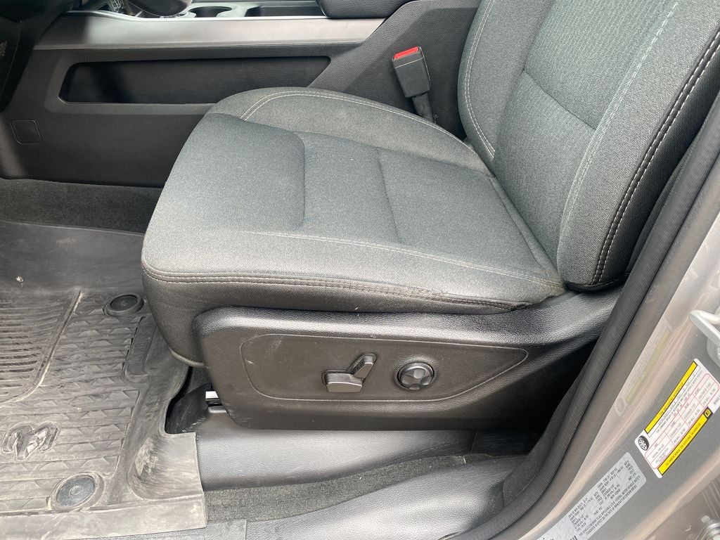 2021 RAM 1500 Big Horn Quad Cab 4x4 6'4' Box