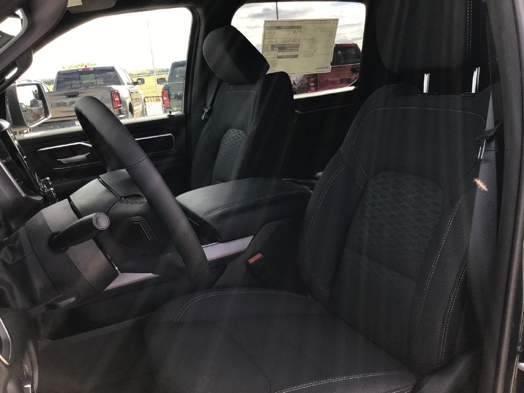 2027 RAM Ram 1500 RAM 1500 BIG HORN CREW CAB 4X4 5'7' BOX