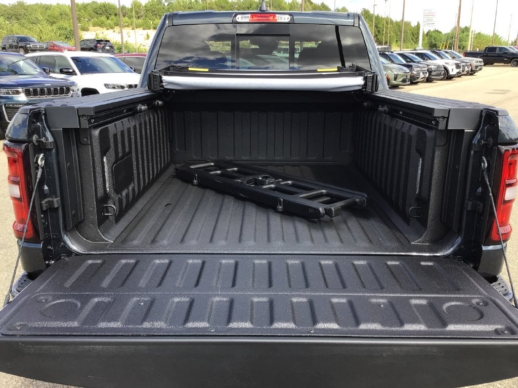 2027 RAM Ram 1500 RAM 1500 BIG HORN CREW CAB 4X4 5'7' BOX