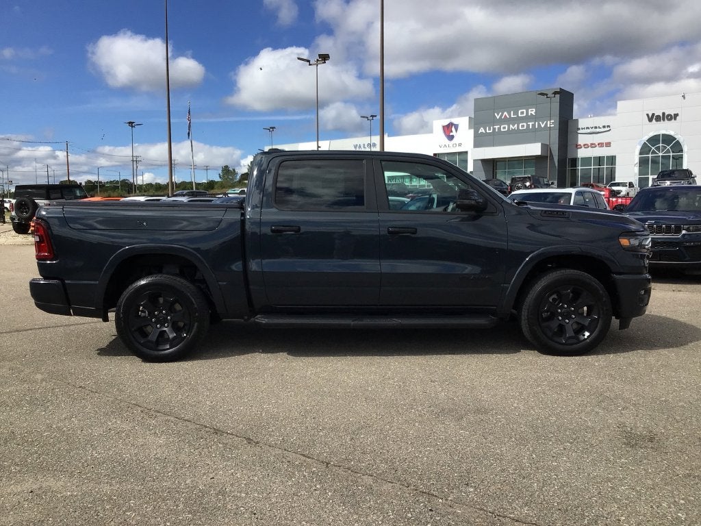 2027 RAM Ram 1500 RAM 1500 BIG HORN CREW CAB 4X4 5'7' BOX
