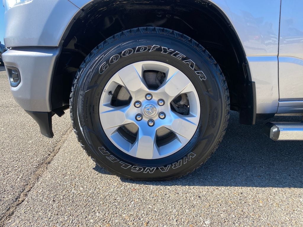 2022 RAM 1500 Big Horn Crew Cab 4x4 5'7' Box