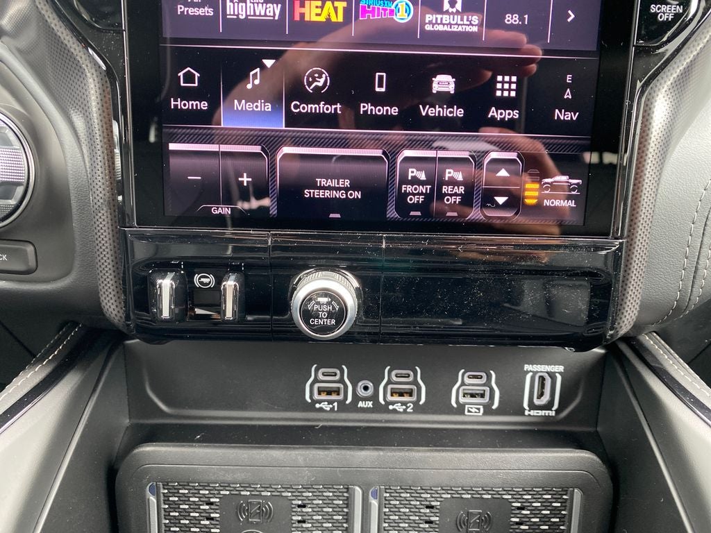 2026 RAM 1500 RAM 1500 LIMITED CREW CAB 4X4 5'7' BOX
