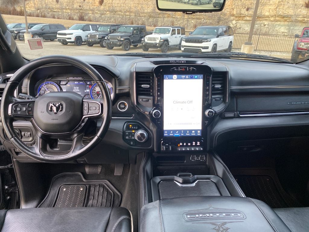 2022 RAM 1500 Limited Crew Cab 4x4 5'7' Box