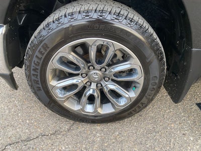 2022 RAM 1500 Limited Crew Cab 4x4 5'7' Box