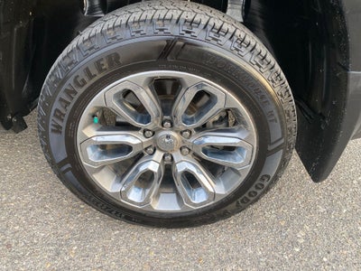 2022 RAM 1500 Limited Crew Cab 4x4 5'7' Box