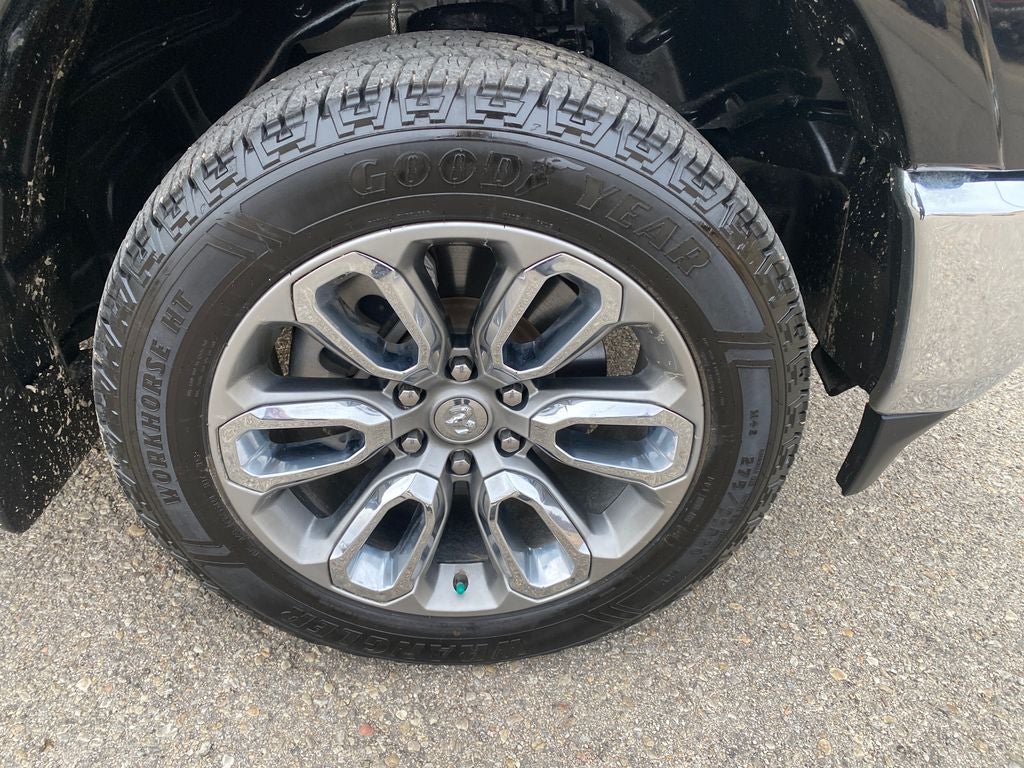 2022 RAM 1500 Limited Crew Cab 4x4 5'7' Box