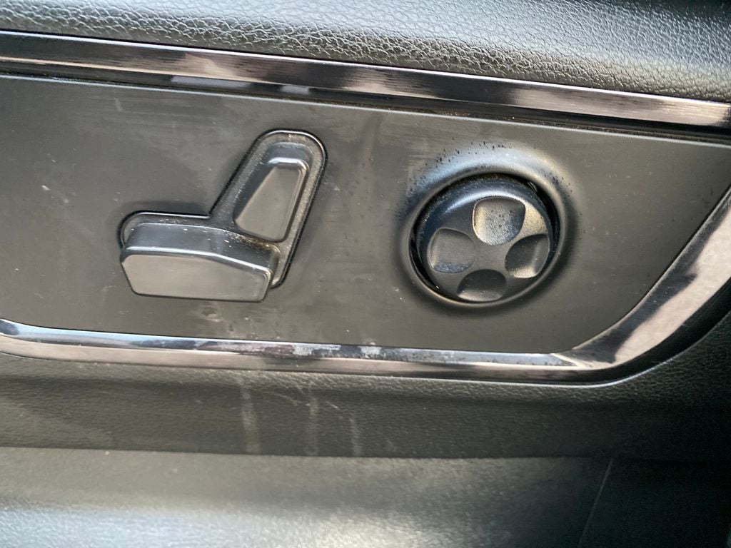 2022 RAM 1500 Limited Crew Cab 4x4 5'7' Box