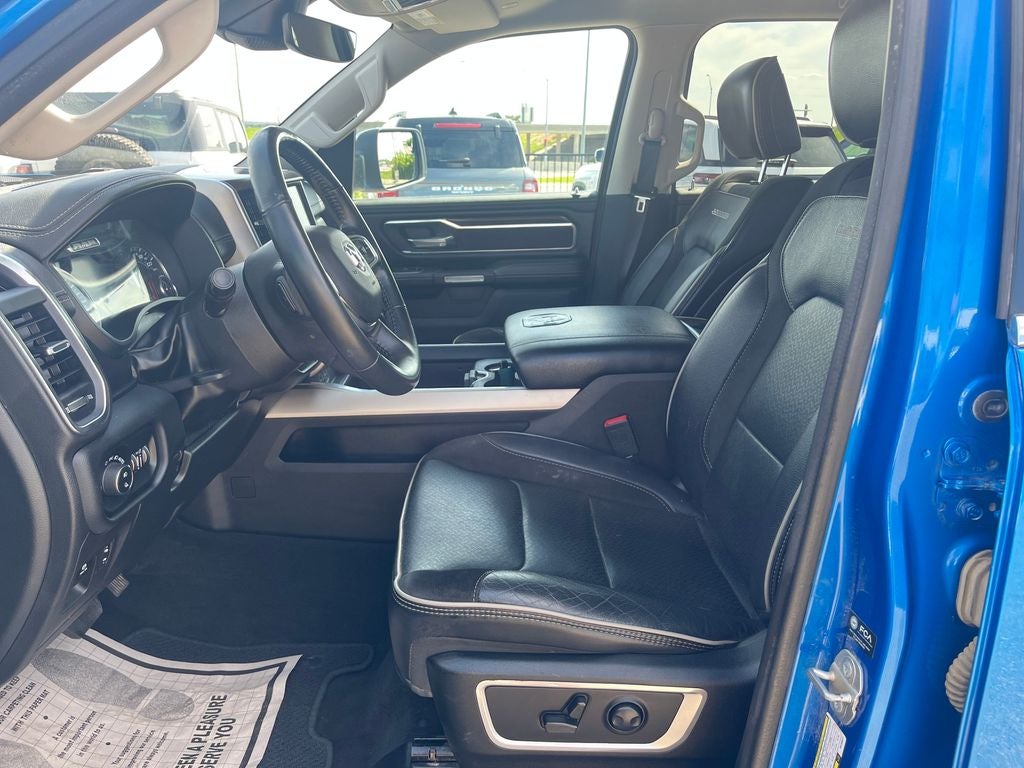 2022 RAM 1500 Laramie Crew Cab 4x4 5'7' Box