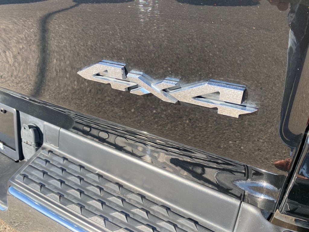 2022 RAM 1500 Laramie Crew Cab 4x4 5'7' Box