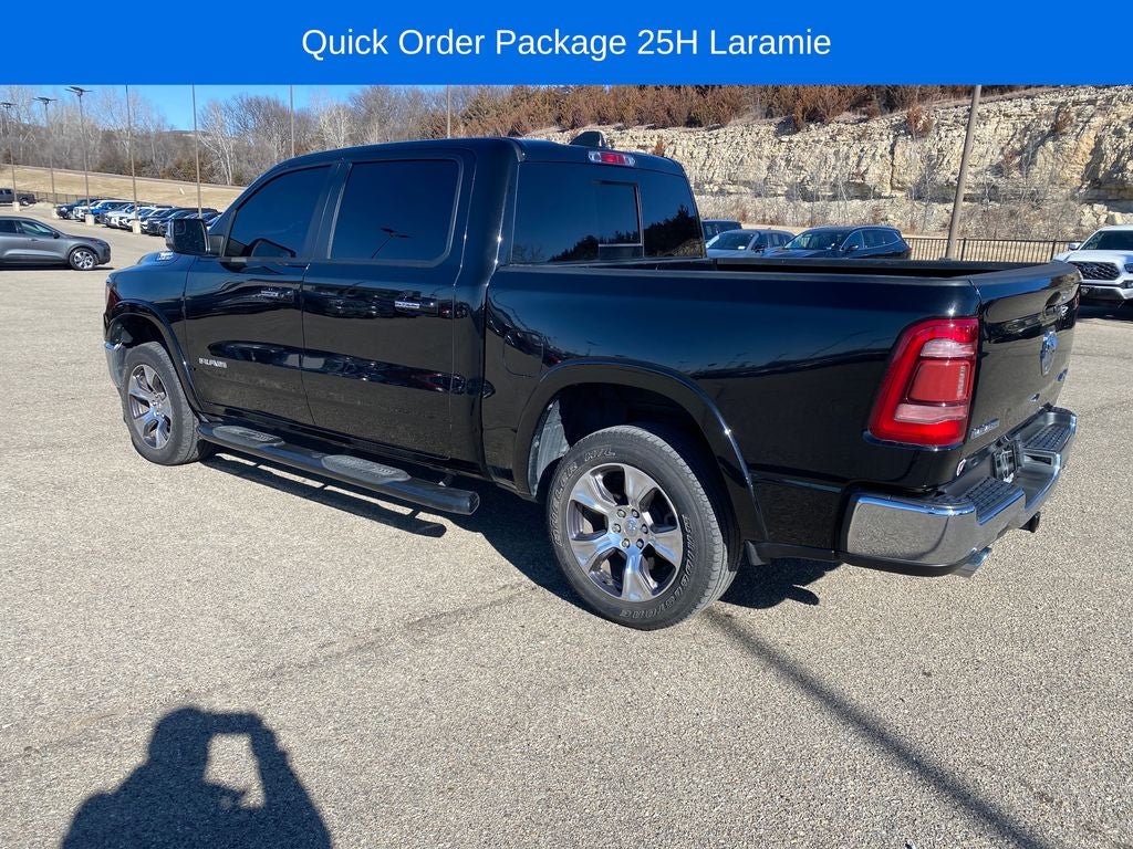 2022 RAM 1500 Laramie Crew Cab 4x4 5'7' Box