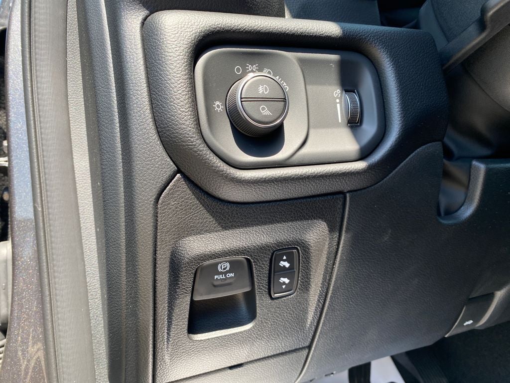 2026 RAM 1500 RAM 1500 BIG HORN CREW CAB 4X4 6'4' BOX