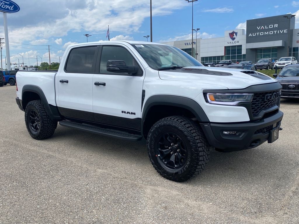 2026 RAM Ram 1500 RAM 1500 RHO CREW CAB 4X4 5'7' BOX
