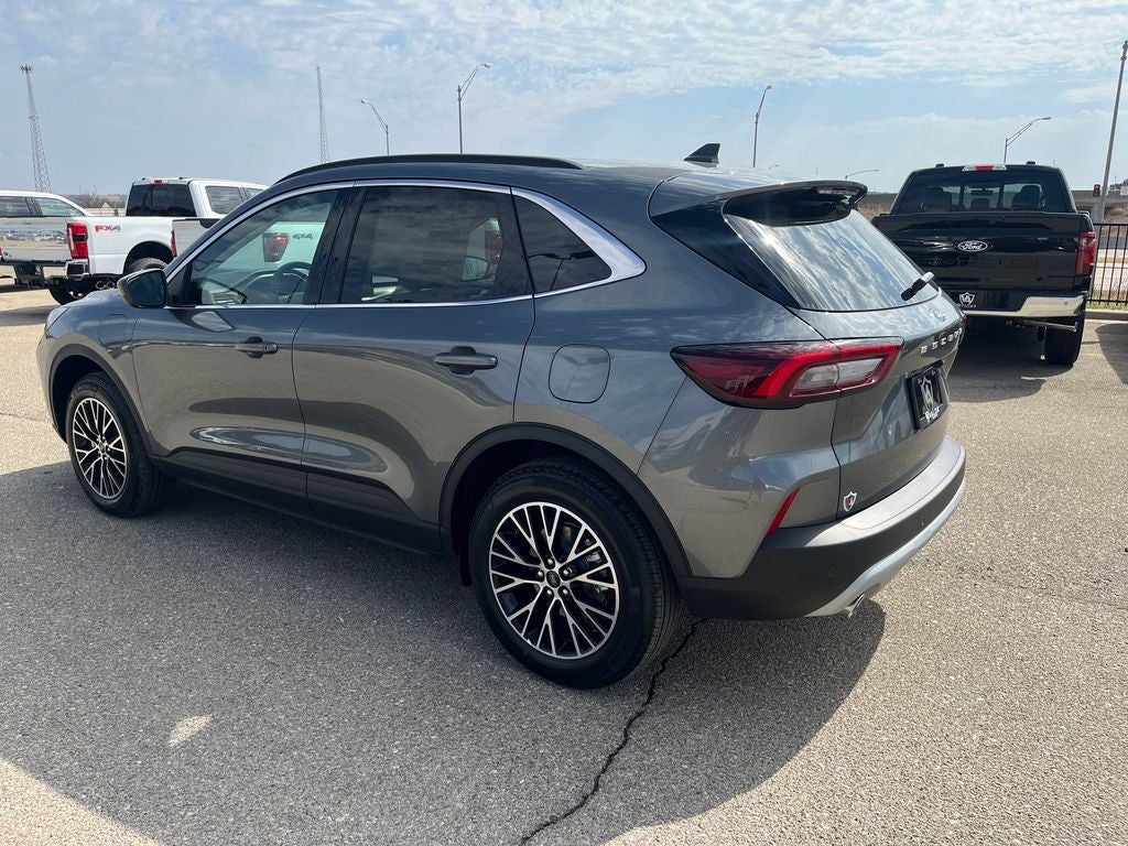 2025 Ford Escape Plug-In Hybrid Base