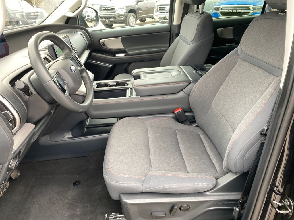 2025 Ford Expedition Active MAX