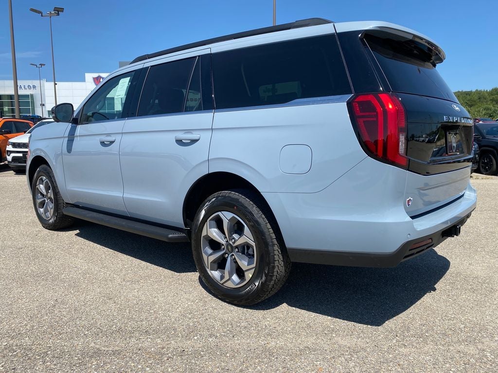 2027 Ford Expedition Active