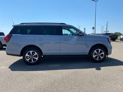 2027 Ford Expedition Active